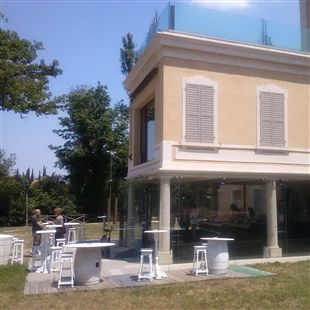 Primo dj-set al nuovo punto di ristoro di villa Giacobazzi
