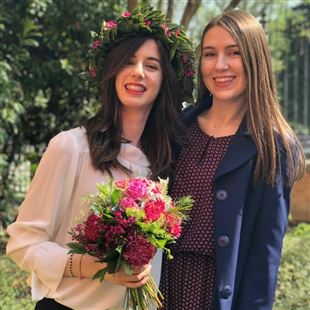 L’addio a Veronica e Otilia: mercoledì il funerale delle giovani  