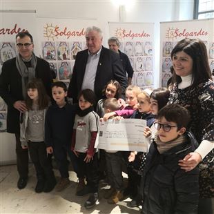 La 2°B della scuola Carducci vince il concorso “Il Natale di una volta”