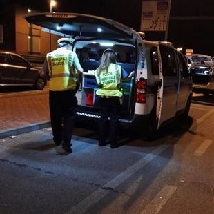 Attraversa via Palestro e viene investito da un'auto
