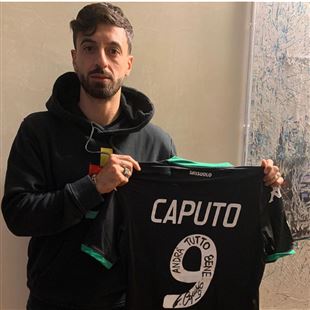 Ciccio Caputo mette all’asta la sua maglia per supportare il sistema sanitario pugliese