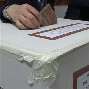 Elezioni: voto assistito in cabina elettorale e a domicilio per persone positive al Covid