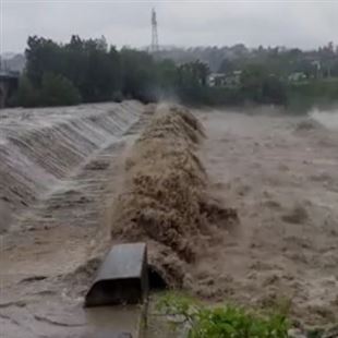 Maltempo: chiuso in via precauzionale il ponte della Veggia