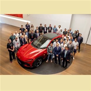 Il Sassuolo Calcio in visita allo stabilimento Ferrari di Maranello