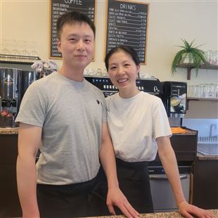 Riaperto da Jimmy e Bianca il bar parrocchiale di Braida