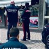 Controlli in attività commerciali del centro: chiuso un esercizio alimentare